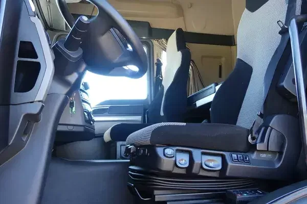 MAN TGS 18.400 / PEŁNY ADR / AUTOMAT / / ALUSY / zdjęcie 13