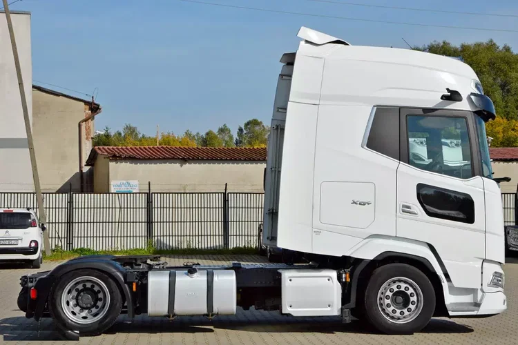 DAF XG+ 480 / LOW DECK / SALONKA / ZF INTARDER / KLIMA POST. / FULL LED / KAMERY zdjęcie 4
