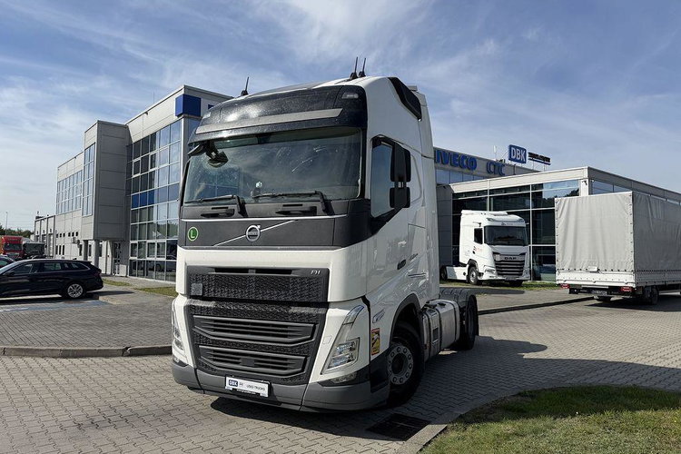 VOLVO FH zdjęcie 1