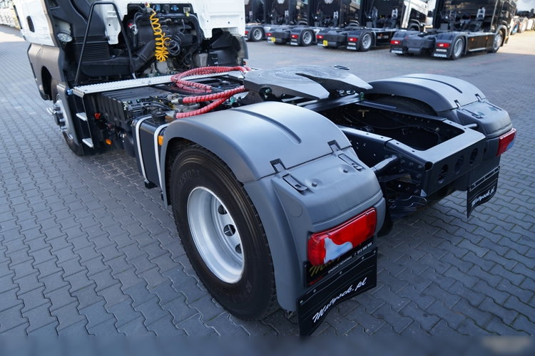 MAN TGX 18.460 / 4x4 / XLX / HYDRODRIVE / HYDRAULIKA / NAVI RIO / SPROWADZONY zdjęcie 14