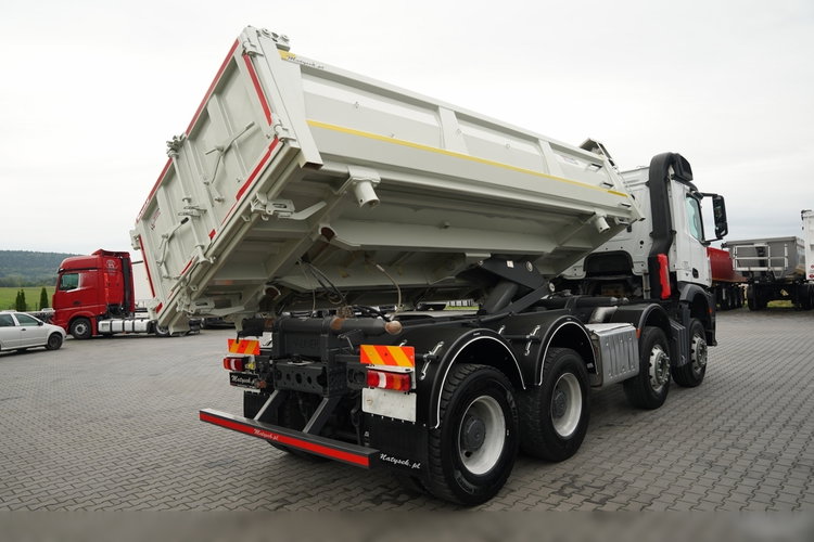 Mercedes AROCS 3240 / 8x4 / WYWROTKA - 5.7 M / HYDROBURTA / AUTOMAT / EURO 6 / zdjęcie 10