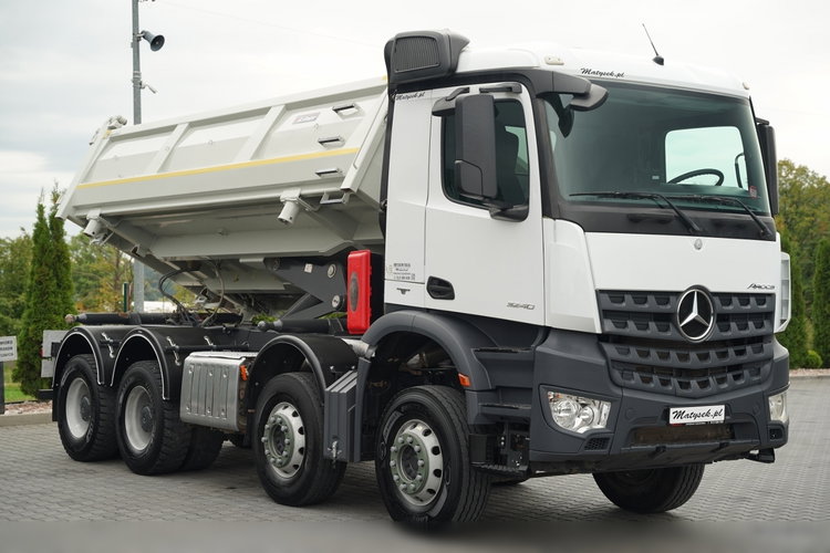 Mercedes AROCS 3240 / 8x4 / WYWROTKA - 5.7 M / HYDROBURTA / AUTOMAT / EURO 6 / zdjęcie 11