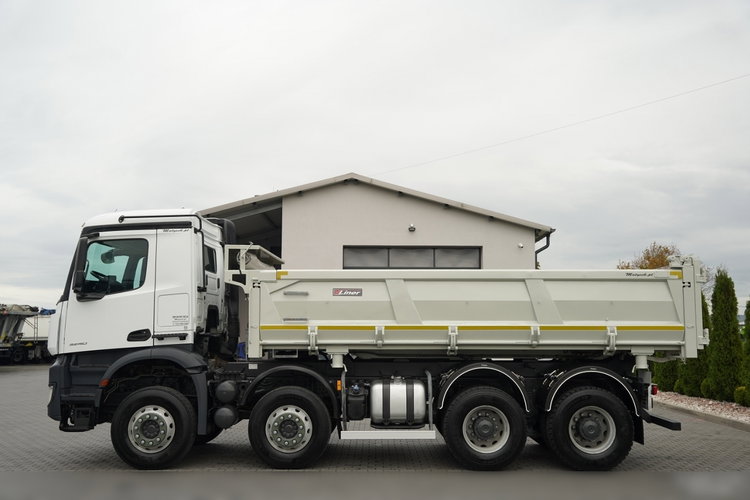 Mercedes AROCS 3240 / 8x4 / WYWROTKA - 5.7 M / HYDROBURTA / AUTOMAT / EURO 6 / zdjęcie 13