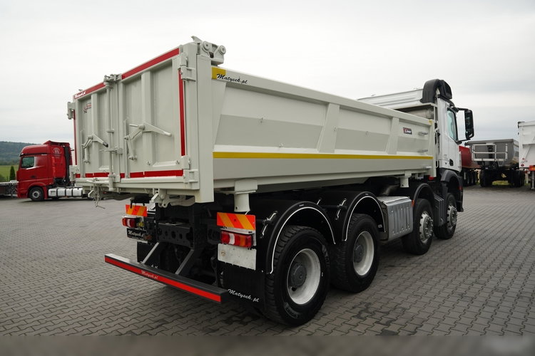 Mercedes AROCS 3240 / 8x4 / WYWROTKA - 5.7 M / HYDROBURTA / AUTOMAT / EURO 6 / zdjęcie 15