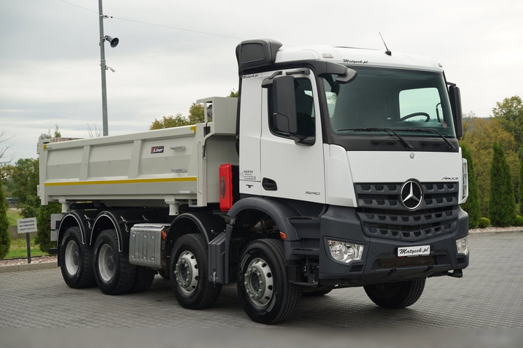 Mercedes AROCS 3240 / 8x4 / WYWROTKA - 5.7 M / HYDROBURTA / AUTOMAT / EURO 6 / zdjęcie 17