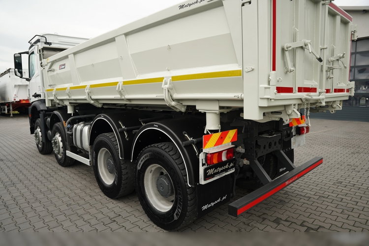 Mercedes AROCS 3240 / 8x4 / WYWROTKA - 5.7 M / HYDROBURTA / AUTOMAT / EURO 6 / zdjęcie 22