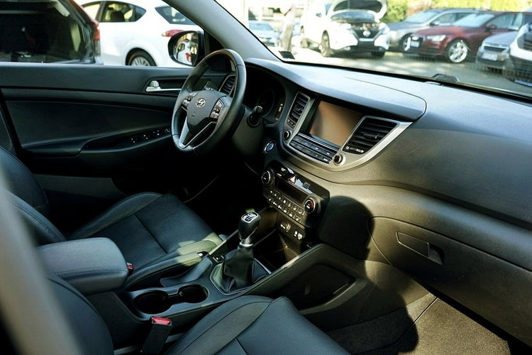 Hyundai Tucson 1.7CRDI NAVI, alu R19, skóra, kamera, 2018r. zdjęcie 20