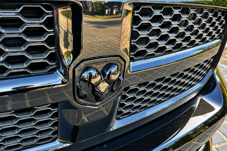 Dodge RAM 5.7HEMI Ram Box Kam cofania Wentyle Alpine Grzana kierownica Fv 23% zdjęcie 15
