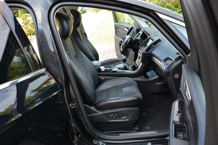 Ford S-Max 7-foteli Full Led Radar Navi Sķóry Panorama Convers 2xParkt Alu18 zdjęcie 15