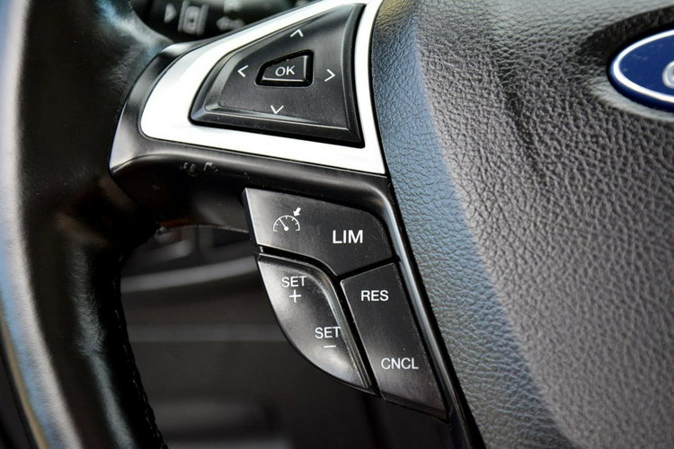 Ford S-Max 7-foteli Full Led Radar Navi Sķóry Panorama Convers 2xParkt Alu18 zdjęcie 26