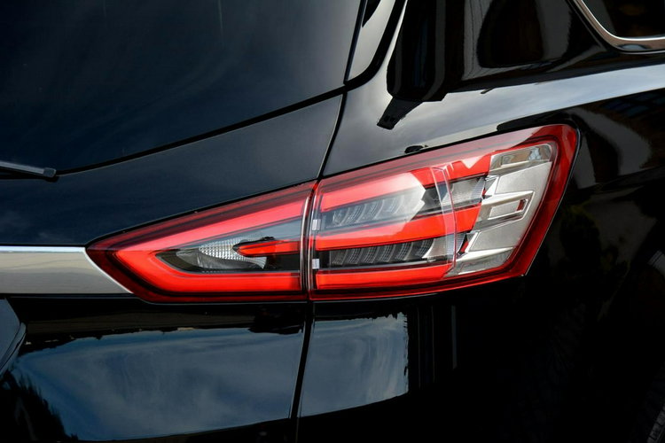 Ford S-Max 7-foteli Full Led Radar Navi Sķóry Panorama Convers 2xParkt Alu18 zdjęcie 29
