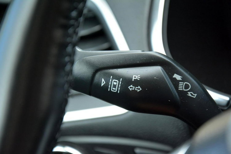 Ford S-Max 7-foteli Full Led Radar Navi Sķóry Panorama Convers 2xParkt Alu18 zdjęcie 39