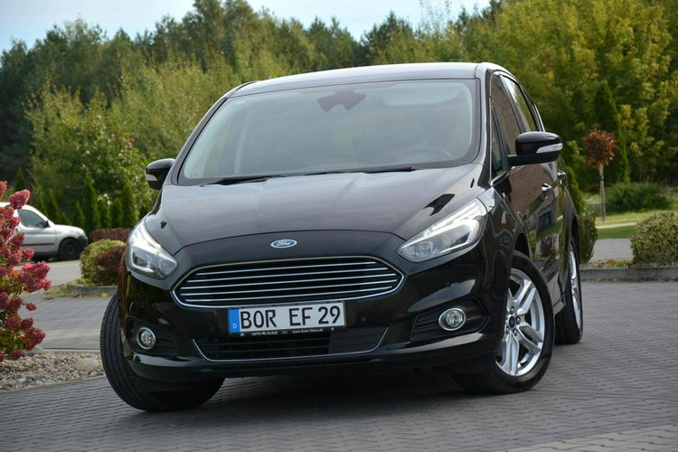 Ford S-Max 7-foteli Full Led Radar Navi Sķóry Panorama Convers 2xParkt Alu18 zdjęcie 8