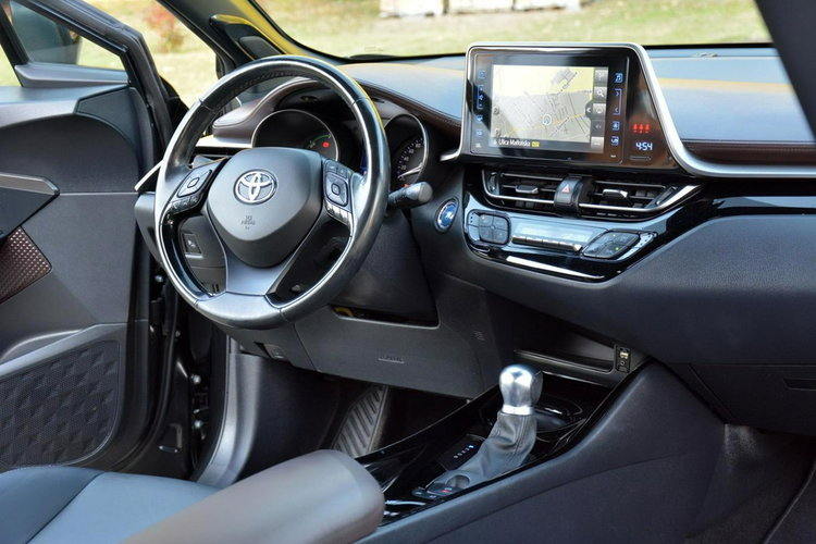 Toyota C-HR Lounge JBL Full Led Radar Navi Kamera Keyless ParkAssist BLIS Aso zdjęcie 17