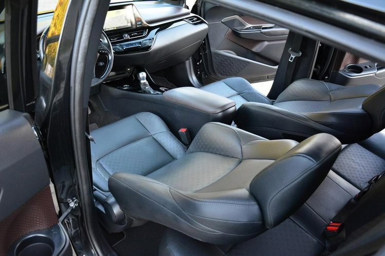 Toyota C-HR Lounge JBL Full Led Radar Navi Kamera Keyless ParkAssist BLIS Aso zdjęcie 21