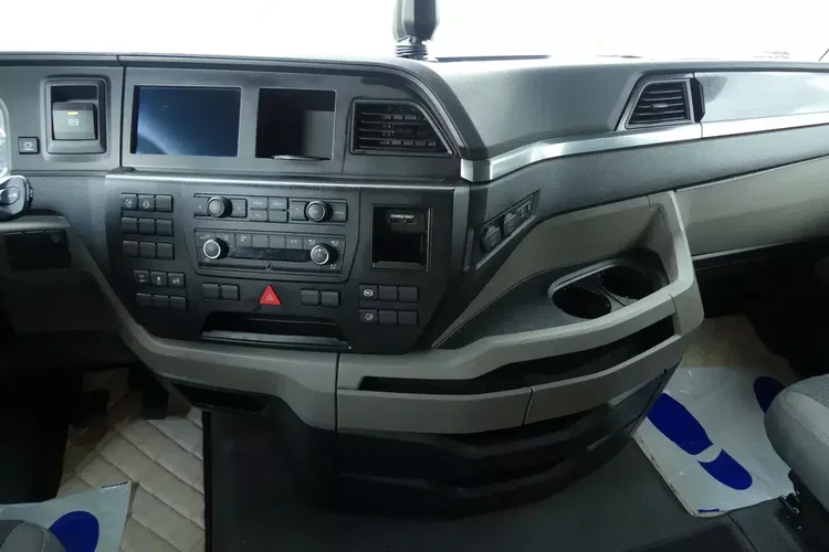 MAN TGX 18.470 / EURO 6 / LOW DECK / EURO 6 / AUTOMAT / zdjęcie 28