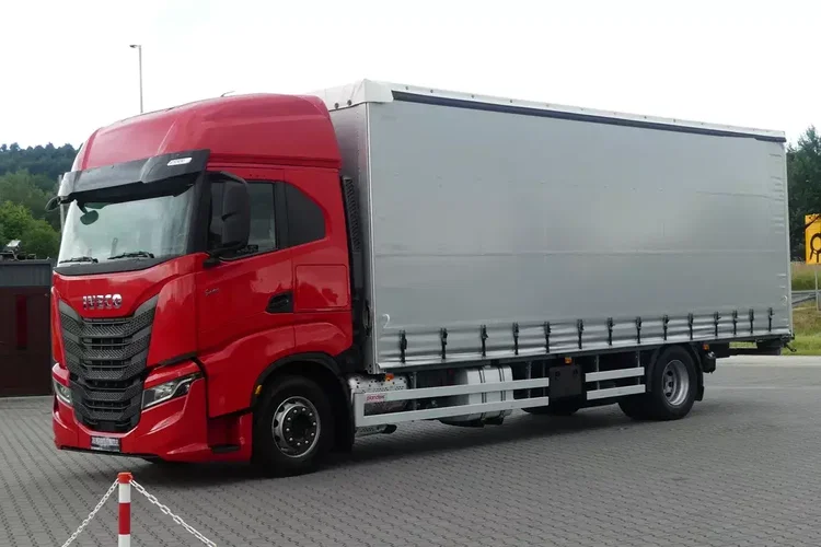 Iveco S WAY 460 / FIRANKA 8.10m / EURO 6 / KLIMATYZACJA POSTOJOWA / zdjęcie 12