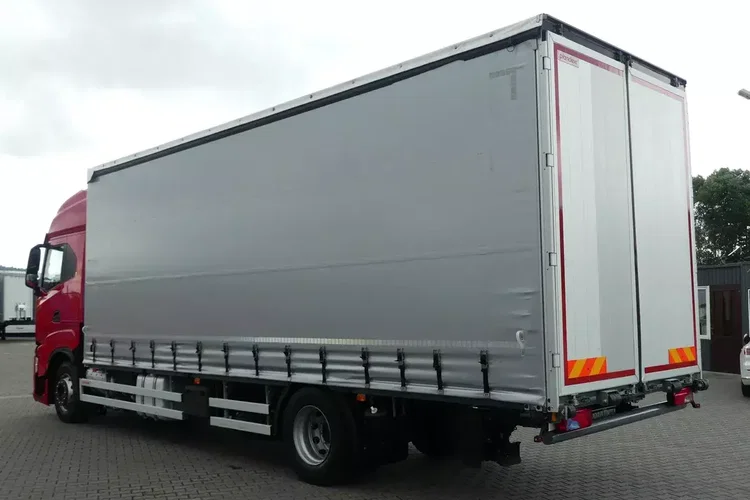 Iveco S WAY 460 / FIRANKA 8.10m / EURO 6 / KLIMATYZACJA POSTOJOWA / zdjęcie 31