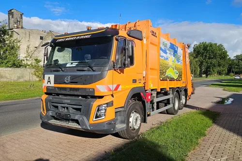 Volvo FMX 370 - ŚMIERCIARKA