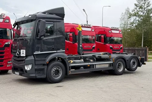Mercedes Mercedes ANTOS 2545 Hakowiec meiller oś skrętna tylko 270Tkm przebiegu ASO Z Niemiec
