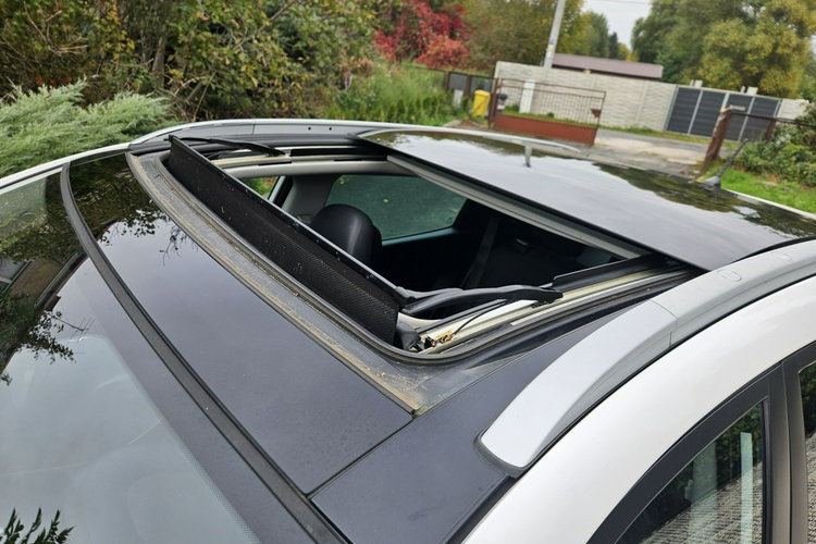 Hyundai ix35 100% Fabryczny Lakier Panorama Kamera Bogate Wyposażenie zdjęcie 17