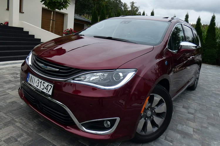 Chrysler Pacifica zdjęcie 26