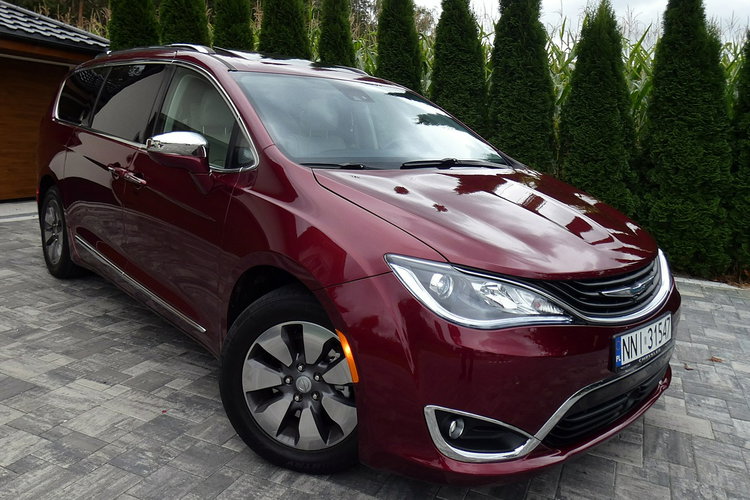Chrysler Pacifica zdjęcie 40