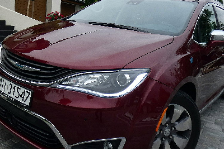 Chrysler Pacifica zdjęcie 41