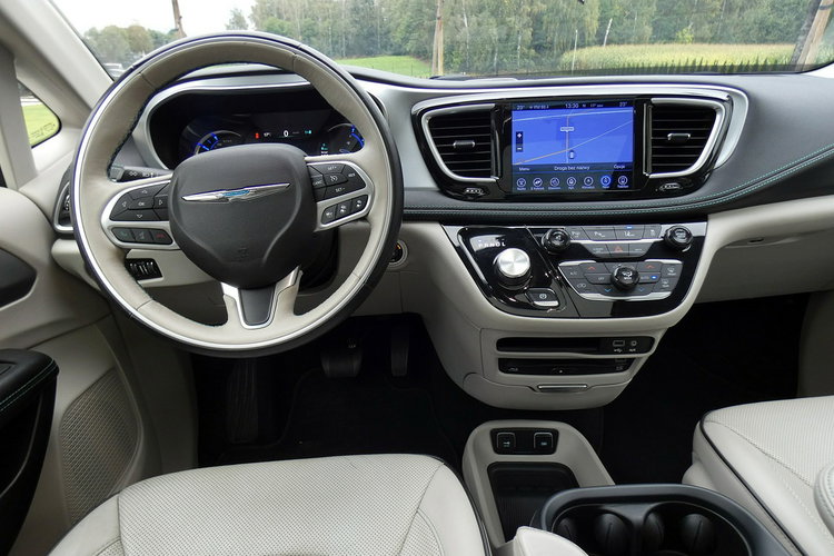 Chrysler Pacifica zdjęcie 7