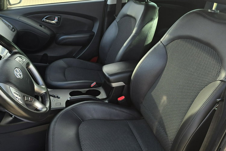Hyundai ix35 2.0Benz DOHC.Automat.Serwis.Navi.Kamera Cof.Pół-Skóry. zdjęcie 14