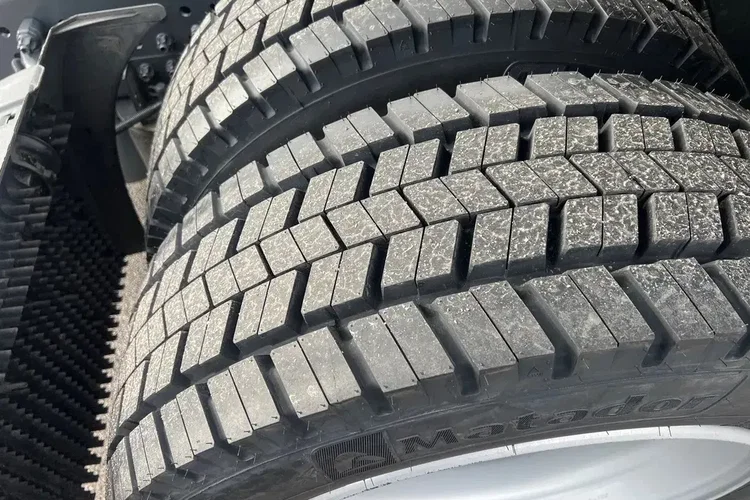 Mercedes ACTROS L GIGA SALONKA TOP WYPOSAZENIE zdjęcie 13