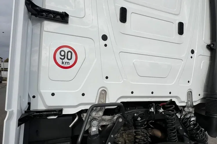 Mercedes ACTROS L GIGA SALONKA TOP WYPOSAZENIE zdjęcie 17