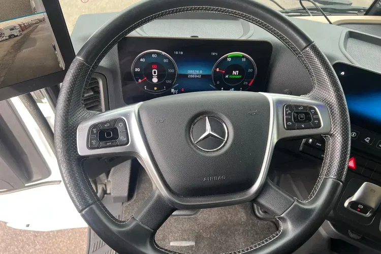Mercedes ACTROS L GIGA SALONKA TOP WYPOSAZENIE zdjęcie 19