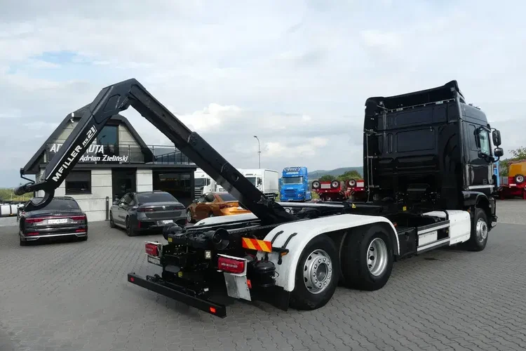 DAF XF 106.510 / 6x2 / HAKOWIEC / RETARDER / EURO 6 / OŚ SKRĘTNA / zdjęcie 36