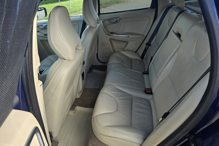 Volvo XC 60 2.0D4 Serwis.Ocean Race.Alu.Navigacja.Ledy.Skóry.Podg.Fotele. zdjęcie 21