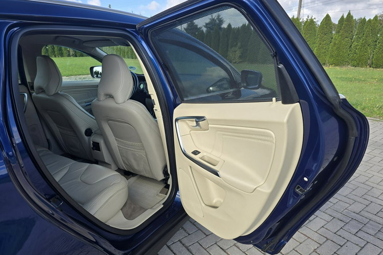 Volvo XC 60 2.0D4 Serwis.Ocean Race.Alu.Navigacja.Ledy.Skóry.Podg.Fotele. zdjęcie 28