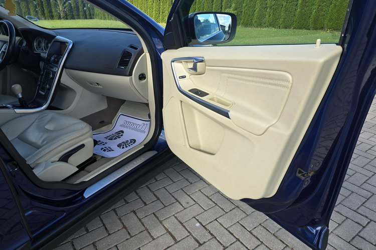 Volvo XC 60 2.0D4 Serwis.Ocean Race.Alu.Navigacja.Ledy.Skóry.Podg.Fotele. zdjęcie 31