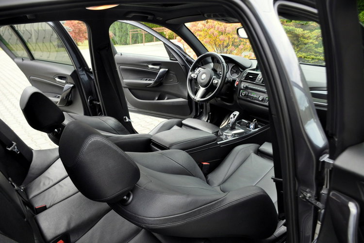 BMW 125 2.0d(218KM) M-Pakiet Xenon Ringi Navi Szyber Skóry HarmanKardon Alu18" zdjęcie 24