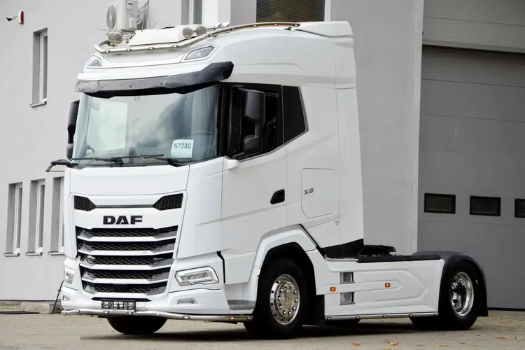 DAF XG 530 / ZF INTARDER / FULL LED / TRĄBY /KLIMA POST. / ALUFELGI zdjęcie 1