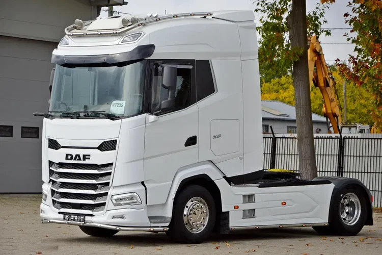 DAF XG 530 / ZF INTARDER / FULL LED / TRĄBY /KLIMA POST. / ALUFELGI zdjęcie 13