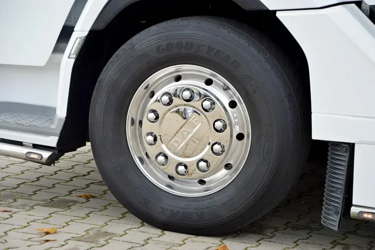 DAF XG 530 / ZF INTARDER / FULL LED / TRĄBY /KLIMA POST. / ALUFELGI zdjęcie 15