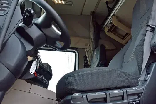 DAF XG 530 / ZF INTARDER / FULL LED / TRĄBY /KLIMA POST. / ALUFELGI zdjęcie 21