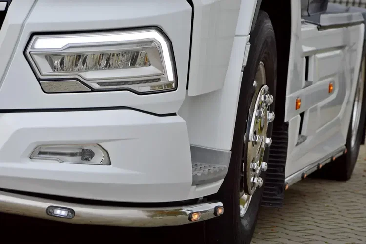 DAF XG 530 / ZF INTARDER / FULL LED / TRĄBY /KLIMA POST. / ALUFELGI zdjęcie 34