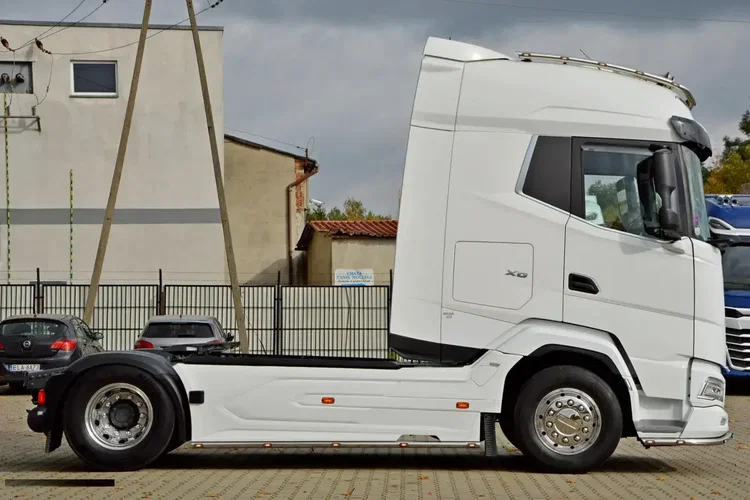 DAF XG 530 / ZF INTARDER / FULL LED / TRĄBY /KLIMA POST. / ALUFELGI zdjęcie 4