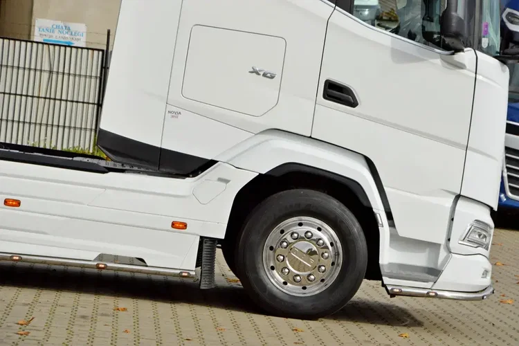 DAF XG 530 / ZF INTARDER / FULL LED / TRĄBY /KLIMA POST. / ALUFELGI zdjęcie 5