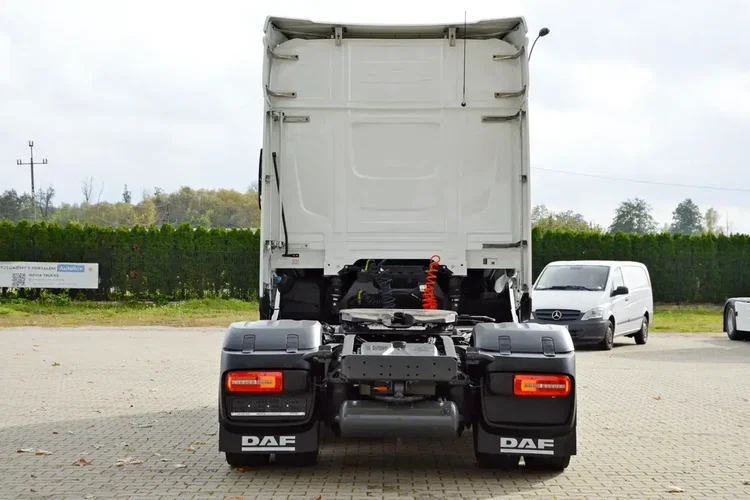 DAF XG 530 / ZF INTARDER / FULL LED / TRĄBY /KLIMA POST. / ALUFELGI zdjęcie 8