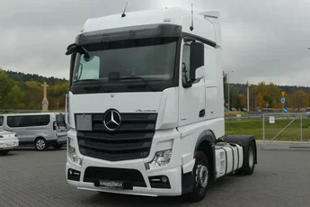 Mercedes Actros